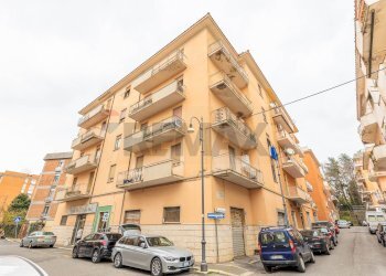 Edificio all\'aperto - Three-room apartment Genzano di Roma - photo 29