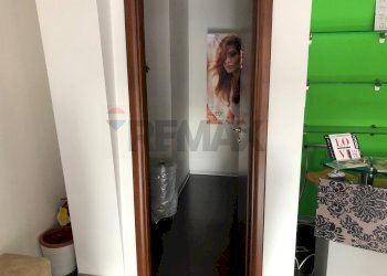 Hall / corridoio - Locale Commerciale Via Eugubina
 
66/E, Perugia - foto 18