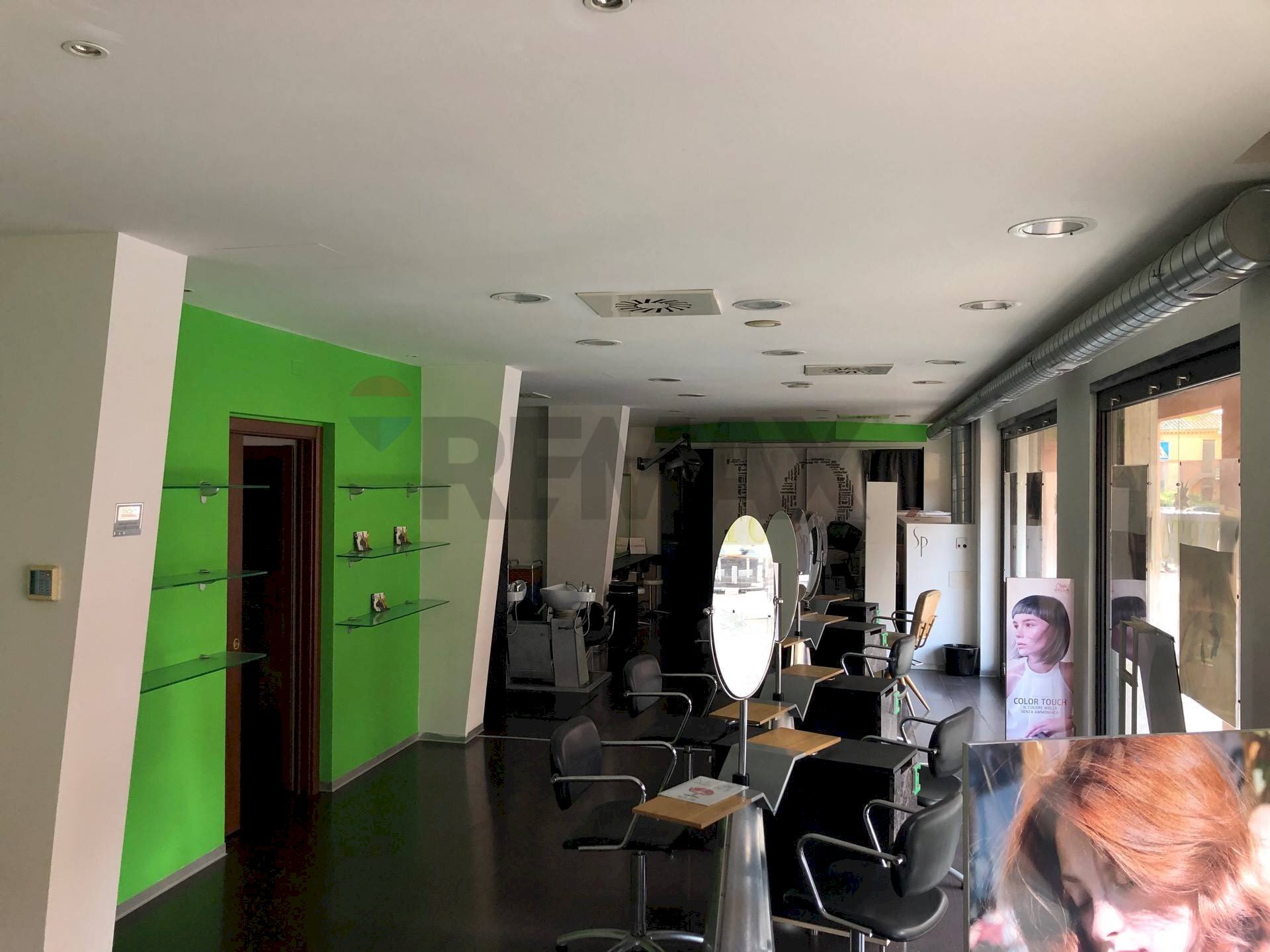 Palestra - Locale Commerciale Via Eugubina
 
66/E, Perugia - foto 3