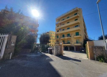 Edificio all\'aperto - Trilocale Via XXI Aprile
 
5, Anzio - foto 1