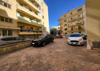 Edificio all\'aperto - Trilocale Via XXI Aprile
 
5, Anzio - foto 4