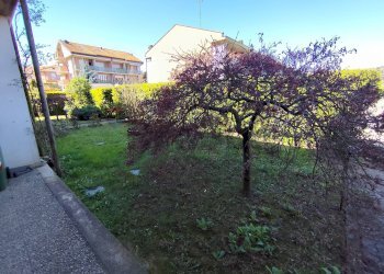 Giardino - Villa a Schiera via villastellone
 
10, Chieri - foto 16