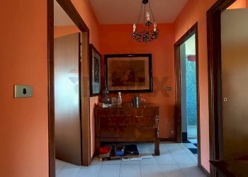 Hall / corridoio - Villa a Schiera via villastellone
 
10, Chieri - foto 17