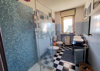 Bagno - Villa a Schiera via villastellone
 
10, Chieri - foto 20