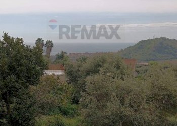 Giardino - Casa indipendente Via Botte
 
56, Savoca - foto 1