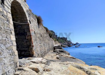 Vista dell\'acqua - Bilocale Via Nazionale
 
95, Taormina - foto 36