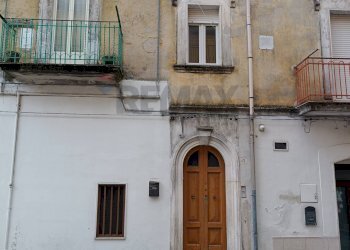 Edificio all\'aperto - Appartamento Via Lanza
13, Monte Sant'Angelo - foto 5