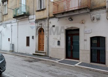 Edificio all\'aperto - Appartamento Via Lanza
13, Monte Sant'Angelo - foto 6