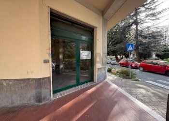 Terrazza - Attività Commerciale p.zza della liberta
11, Albisola Superiore - foto 3