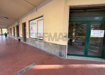 Terrazza - Attività Commerciale p.zza della liberta
11, Albisola Superiore - foto 4