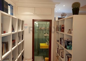 Camera / camera da letto - Quadrilocale Via Santa Teresa Degli Scalzi, Napoli - foto 7