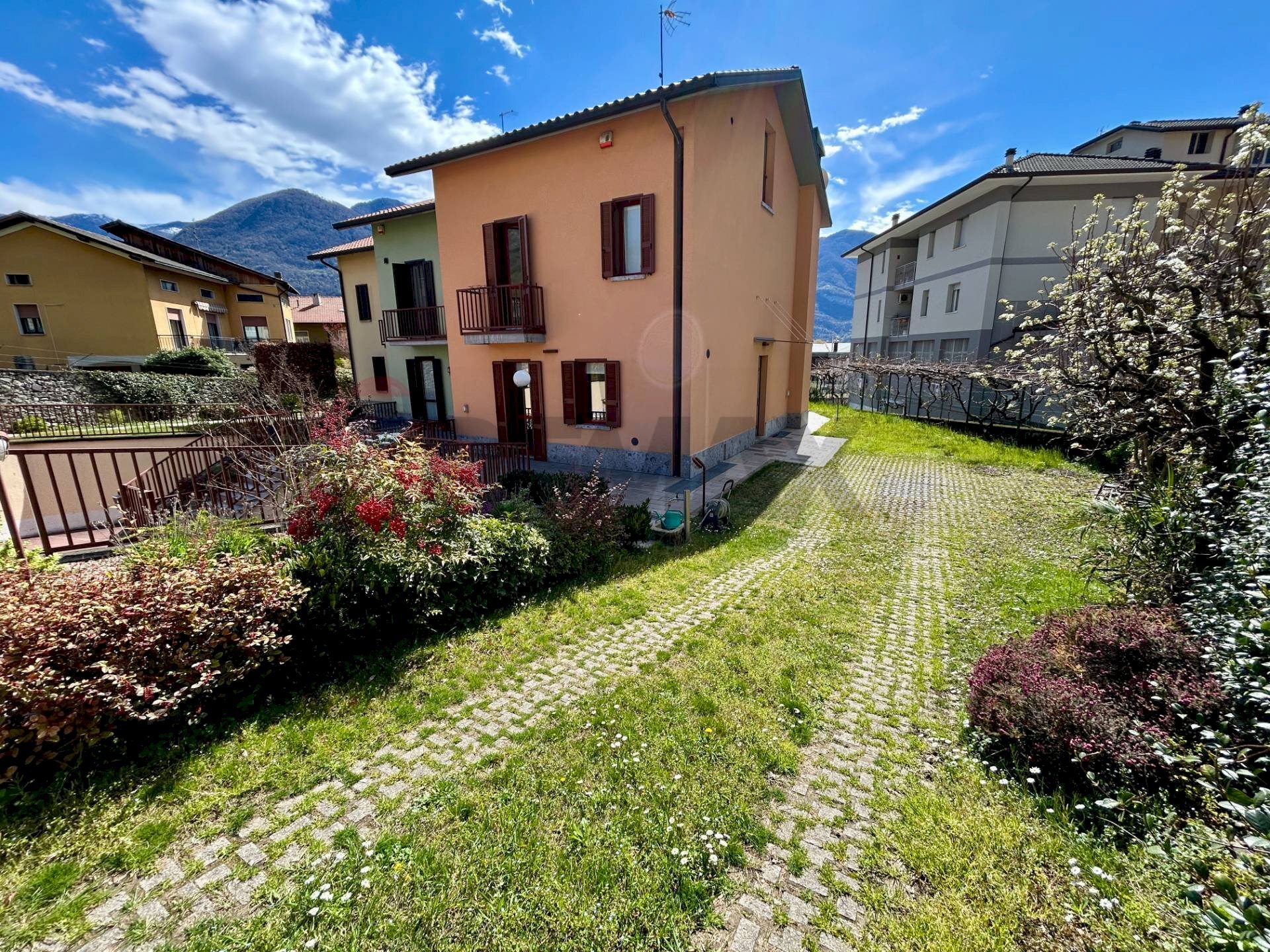 Casa all\'aperto - Villa Costa Volpino - photo 2