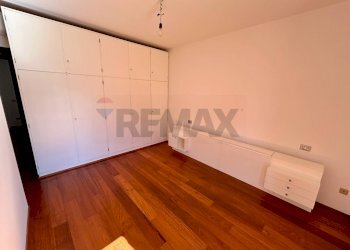 Stanza vuota - Villa Costa Volpino - photo 19