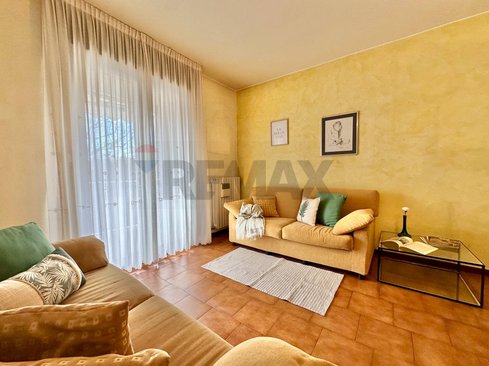 Soggiorno - Quadrilocale PIAZZA MADONNA DELLE NEVI
17, Seriate - foto 2