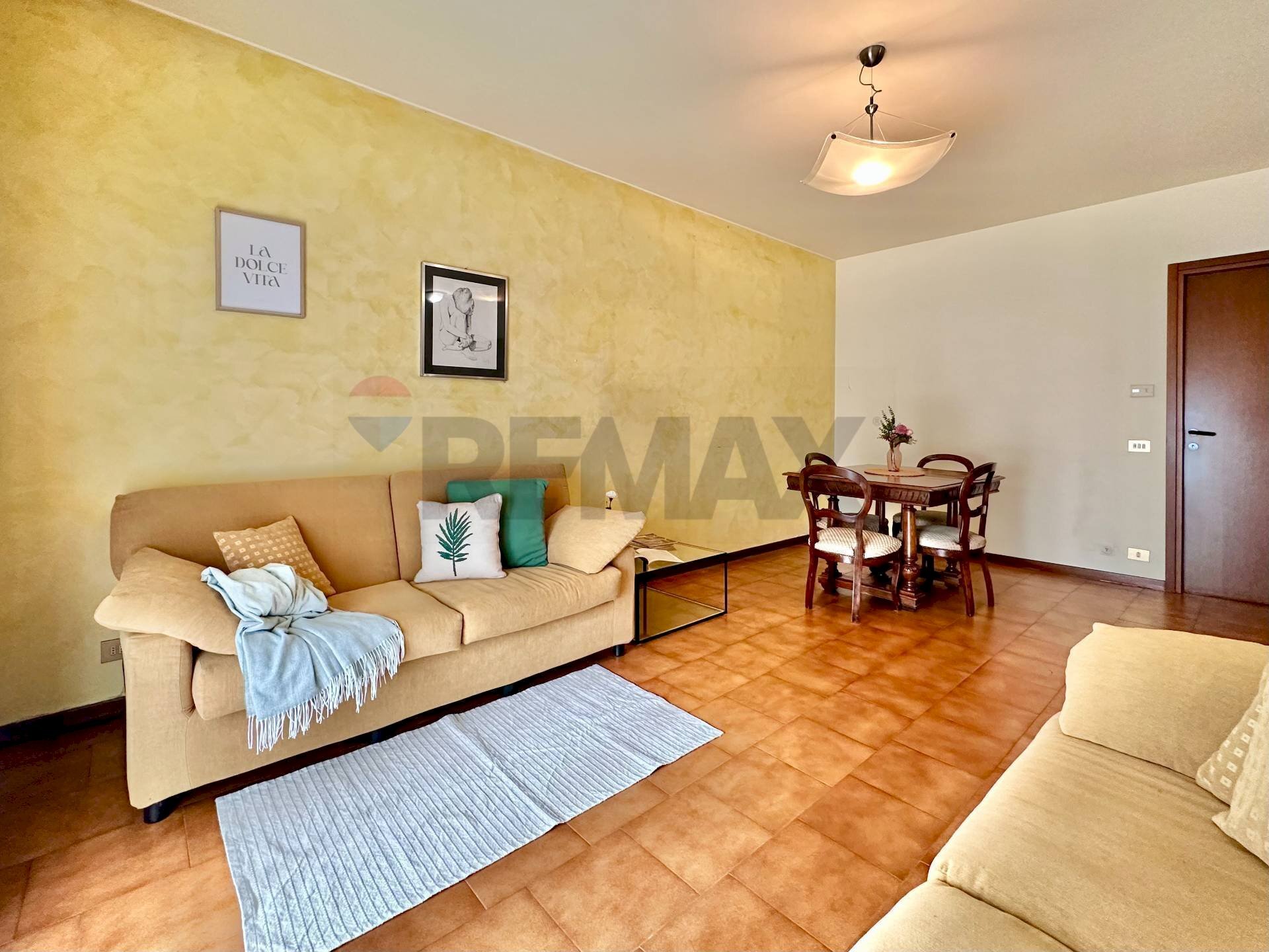 Sala da pranzo - Quadrilocale PIAZZA MADONNA DELLE NEVI
17, Seriate - foto 3