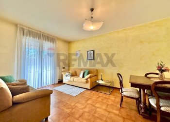 Sala da pranzo - Quadrilocale PIAZZA MADONNA DELLE NEVI
 
17, Seriate - foto 1