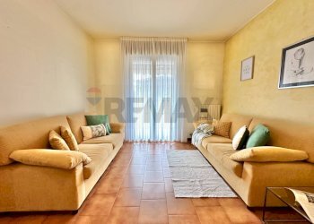 Soggiorno - Quadrilocale PIAZZA MADONNA DELLE NEVI
 
17, Seriate - foto 4