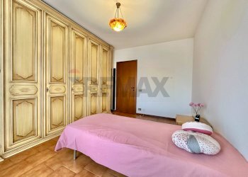 Camera / camera da letto - Quadrilocale PIAZZA MADONNA DELLE NEVI
 
17, Seriate - foto 16