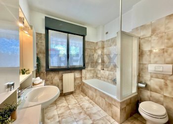 Bagno - Quadrilocale PIAZZA MADONNA DELLE NEVI
 
17, Seriate - foto 17