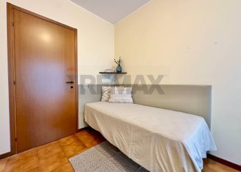 Camera / camera da letto - Quadrilocale PIAZZA MADONNA DELLE NEVI
 
17, Seriate - foto 22