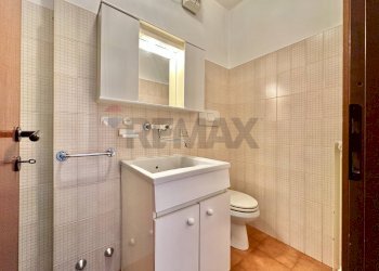 Lavanderia / Bagno - Quadrilocale PIAZZA MADONNA DELLE NEVI
 
17, Seriate - foto 23