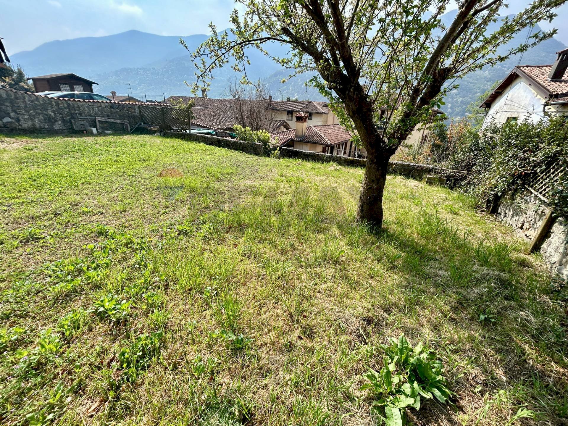 Giardino - Trilocale Endine Gaiano - foto 3