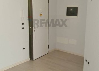 Stanza vuota - Bilocale Via Leonardo da Vinci
 
185, Badia Polesine - foto 2