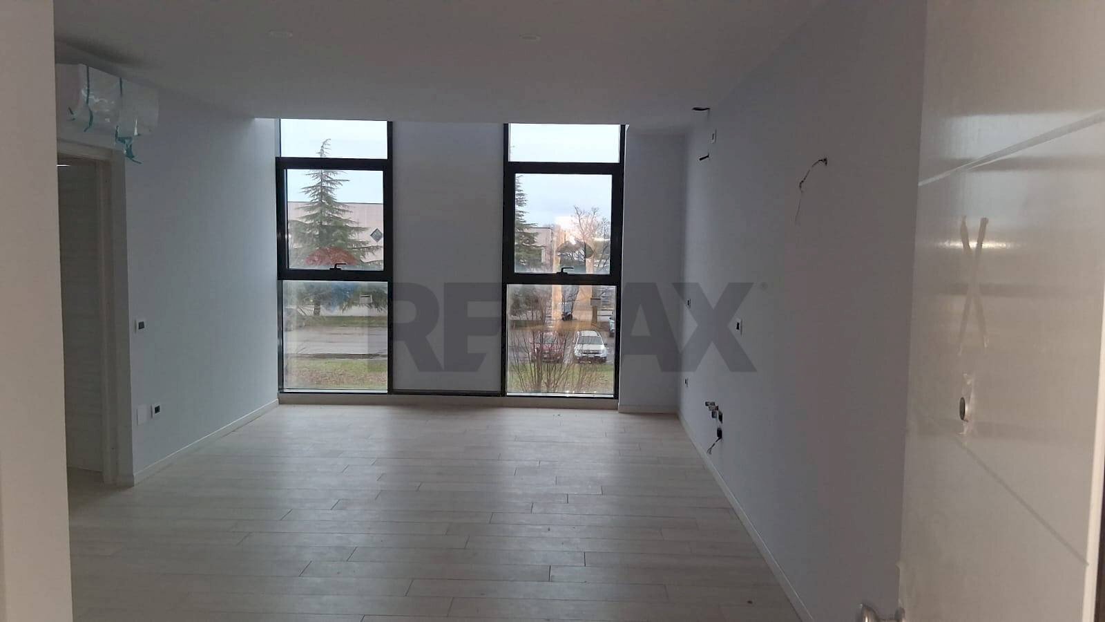 Stanza vuota - Bilocale Via Leonardo da Vinci
 
185, Badia Polesine - foto 1