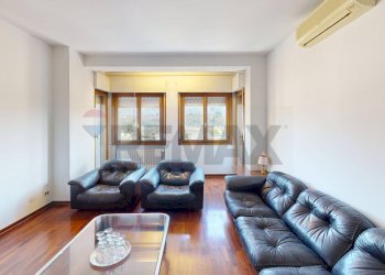 Soggiorno - Apartment Via Alpago Novello
11, Belluno - photo 9