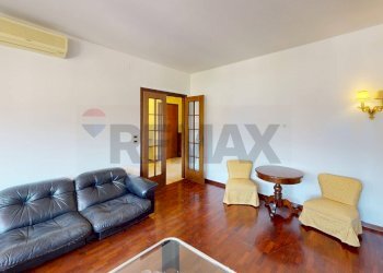 Soggiorno - Apartment Via Alpago Novello
11, Belluno - photo 12