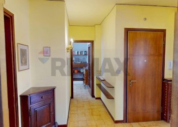Hall / corridoio - Apartment Via Alpago Novello
11, Belluno - photo 25