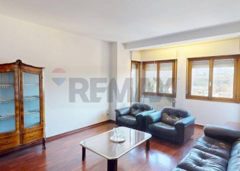 Soggiorno - Apartment Via Alpago Novello
11, Belluno - photo 26
