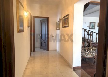 Hall / corridoio - Villa Via della Tenutella
 
74, Albano Laziale - photo 34