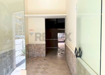 Hall / corridoio - Commercial Premises Corso Pietro Giannone
 
190, Foggia - photo 4