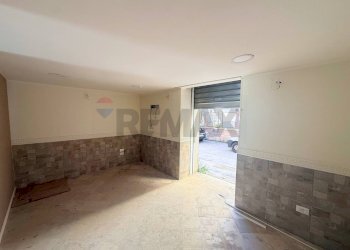 Stanza vuota - Commercial Premises Corso Pietro Giannone
 
190, Foggia - photo 9