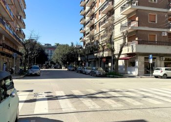 Edificio all\'aperto - Commercial Premises Corso Pietro Giannone
 
190, Foggia - photo 12