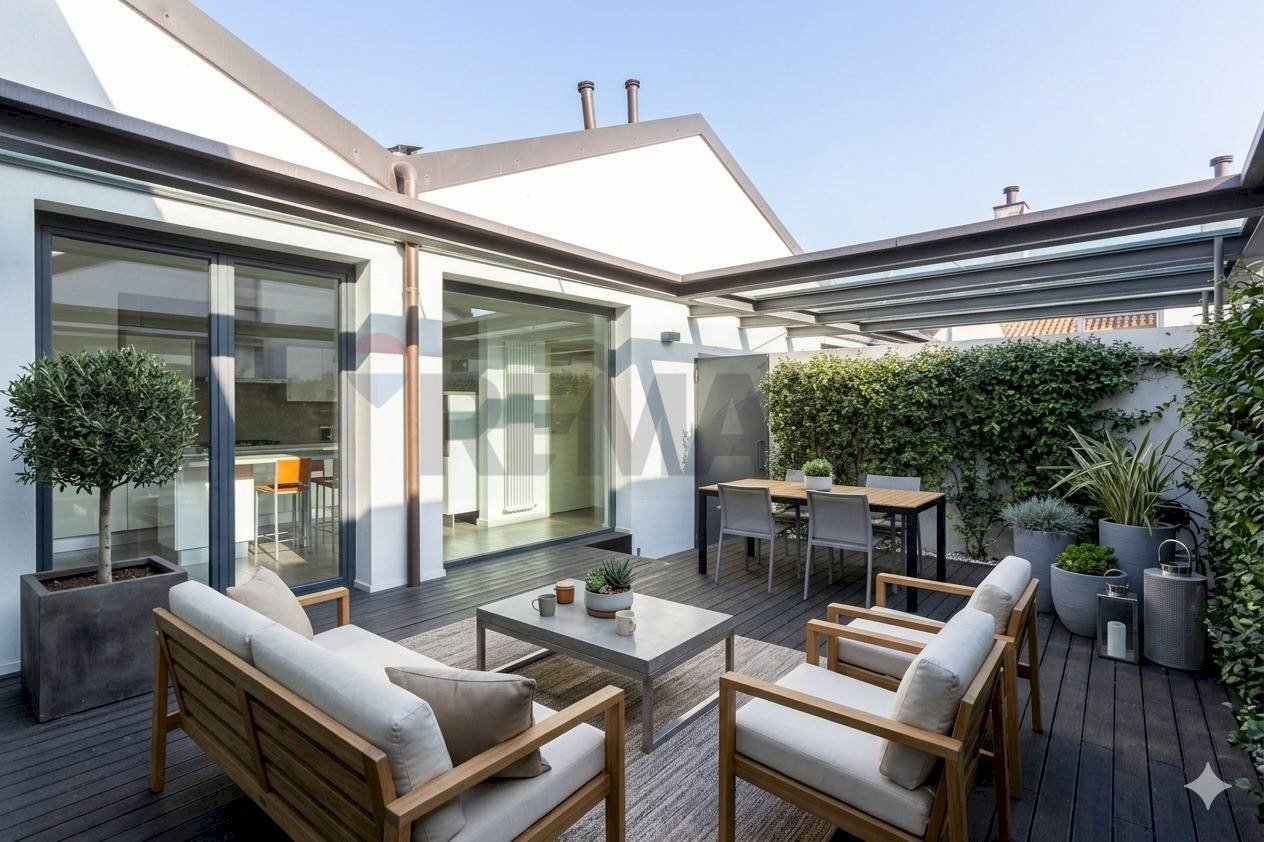 Terrazza - Attico Via Trento
 
41, Parma - foto 1