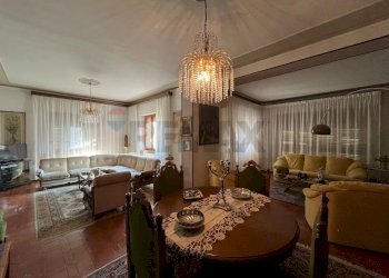 Sala da pranzo - Casa indipendente Coreglia Antelminelli - foto 37