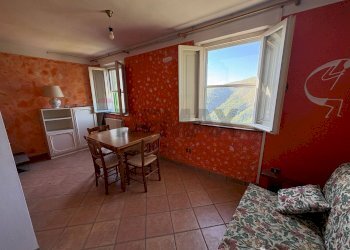 Sala da pranzo - Casa semi indipendente Via della Torre Boveglio, Villa Basilica - foto 1