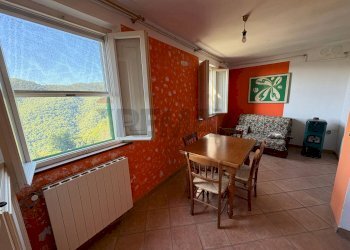 Sala da pranzo - Casa semi indipendente Via della Torre Boveglio, Villa Basilica - foto 2