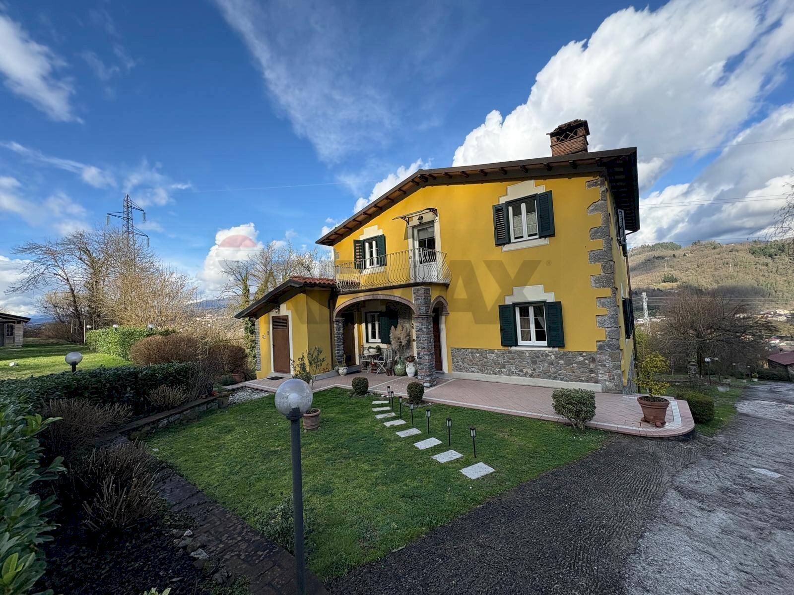 Casa all\'aperto - Villa via lodovica gioviano
 
snc, Borgo a Mozzano - foto 1