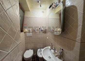 Bagno - Casa semi indipendente Via di Cerasomma  Cerasomma
 
1065, Lucca - foto 8