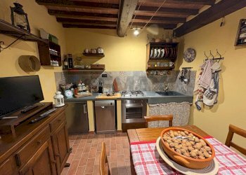 Cucina - Casa semi indipendente Via di Cerasomma  Cerasomma
 
1065, Lucca - foto 24