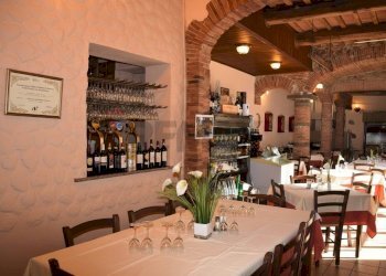 Sala da pranzo - Commercial Activity Bagni di Lucca - photo 2