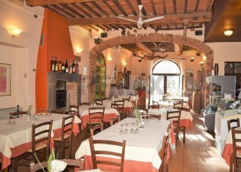 Sala da pranzo - Commercial Activity Bagni di Lucca - photo 6