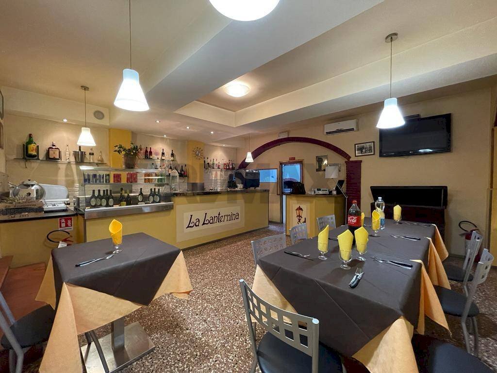 Cucina - Locale Commerciale Bagni di Lucca - foto 3