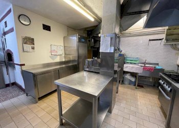 Cucina - Locale Commerciale Bagni di Lucca - foto 8