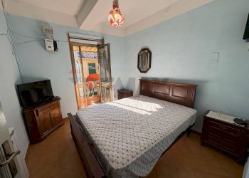 Camera / camera da letto - Casa semi indipendente via ruga palleggio
 
02, Bagni di Lucca - foto 6