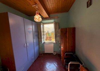 Camera / camera da letto - Casa semi indipendente via ruga palleggio
 
02, Bagni di Lucca - foto 8