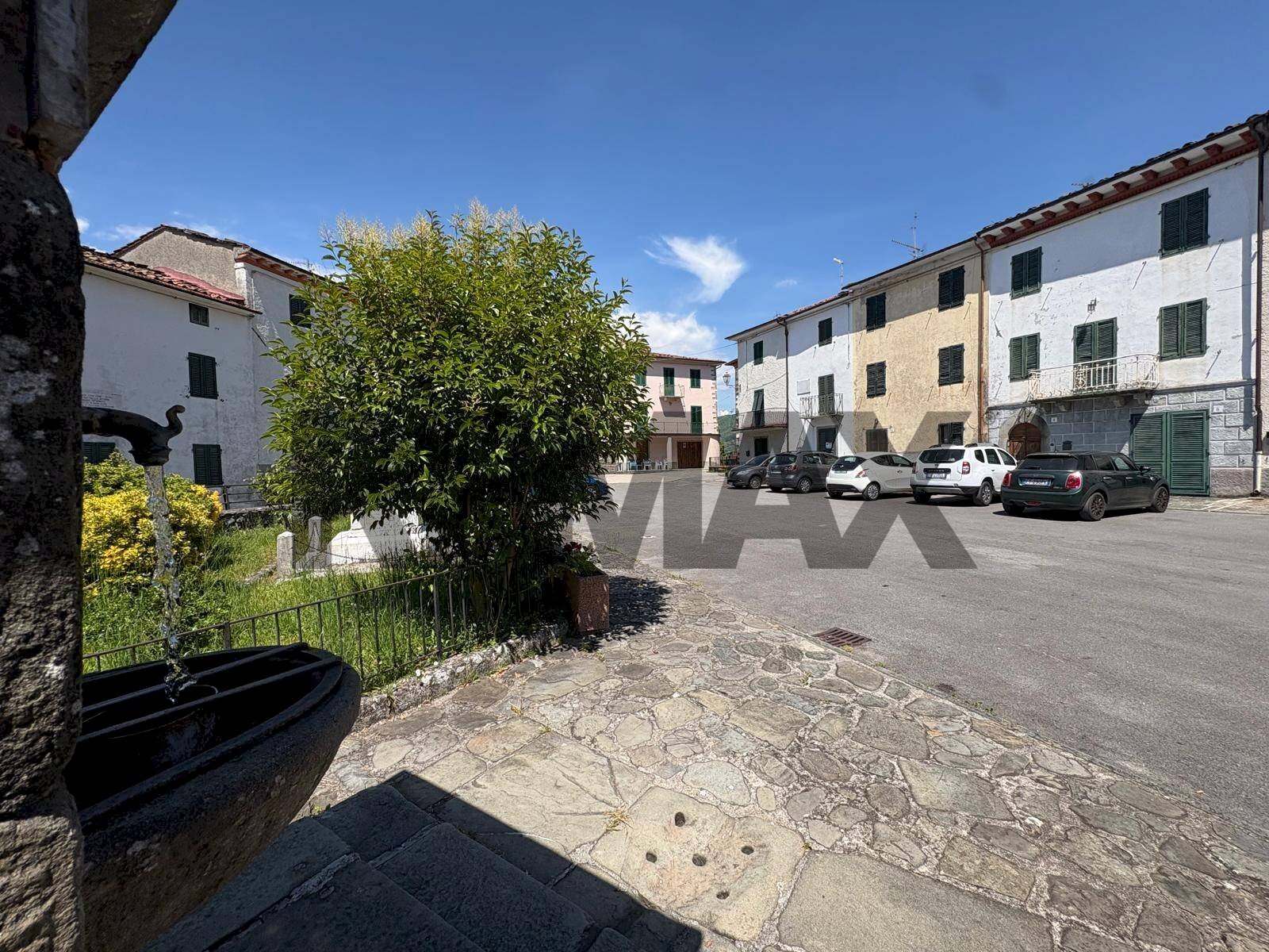 Edificio all\'aperto - Casa semi indipendente PIAZZA SANTA MARIA
 
9, Bagni di Lucca - foto 1